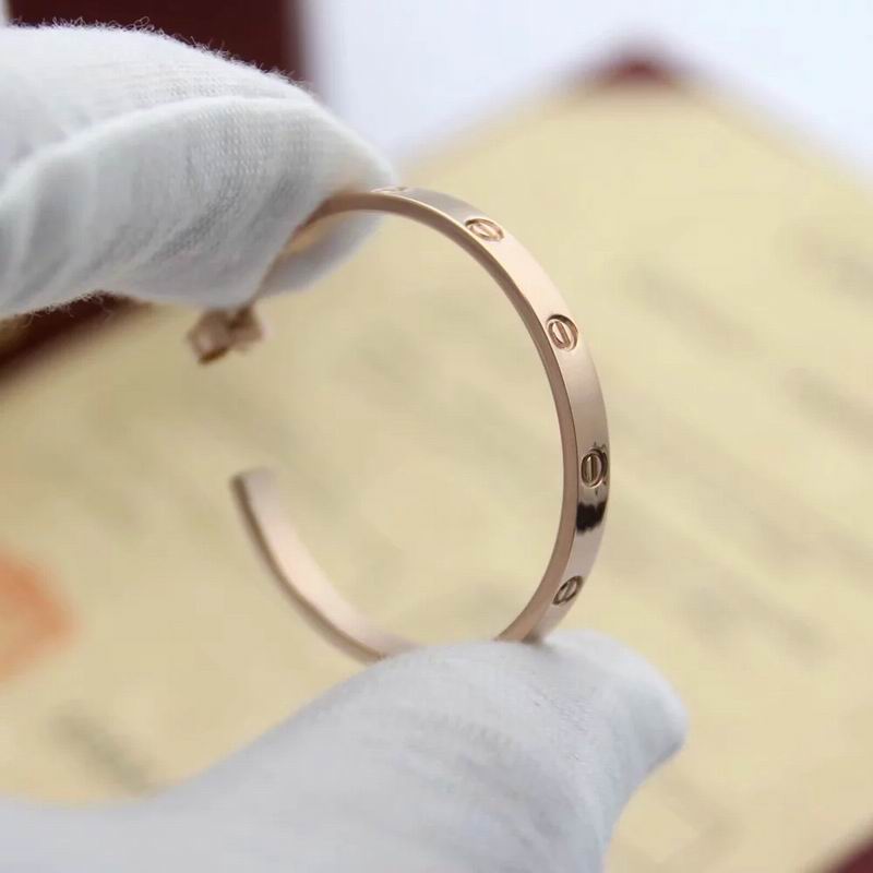 Cartier earring 09yxq07